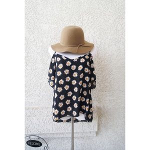 💙Closet Clear Out $12!!💙 Daisy Blouse